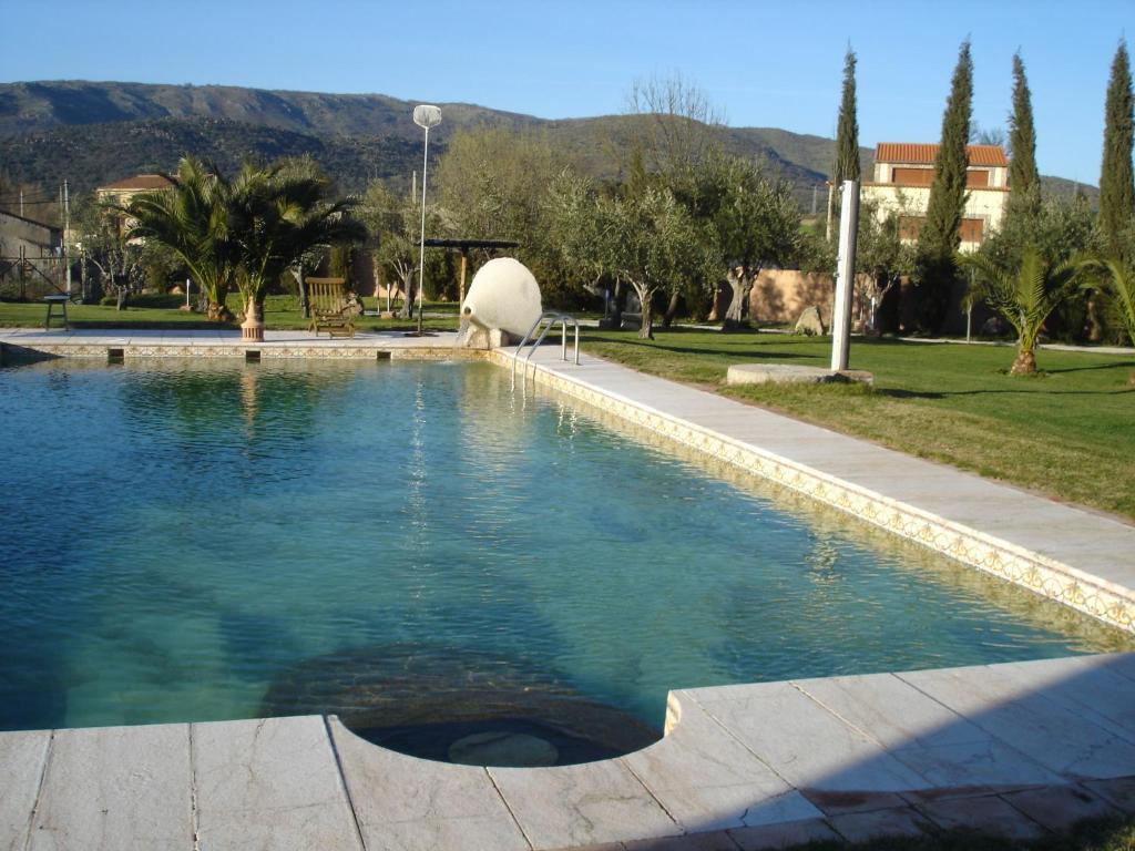 Posada Tresmentiras Aldeanueva del Camino Esterno foto