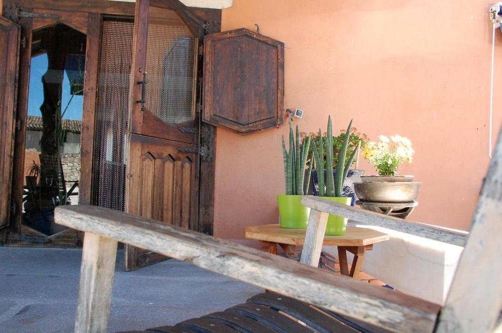 Posada Tresmentiras Aldeanueva del Camino Esterno foto
