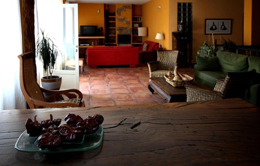 Posada Tresmentiras Aldeanueva del Camino Esterno foto